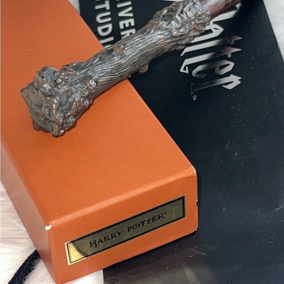 Universal Studios Harry Wand Ollivanders Interactive Wand Wizarding World - Picture 4 of 7
